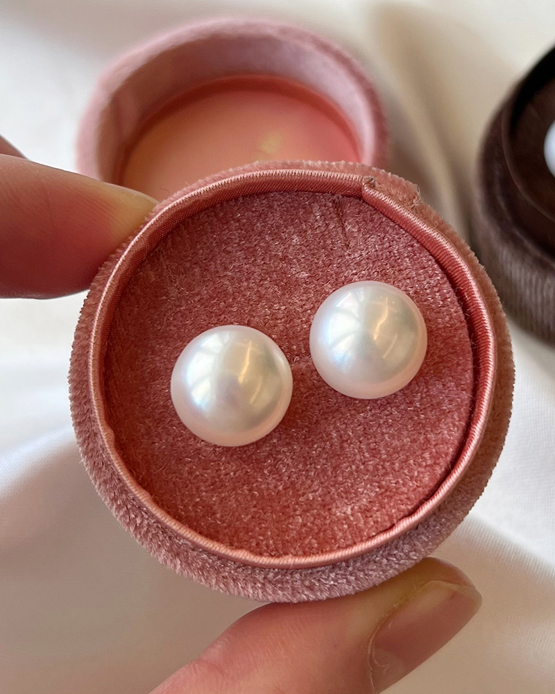 Natural Button Pearl Earrings